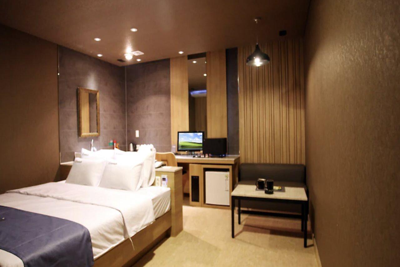 Yeongju Hotel Экстерьер фото